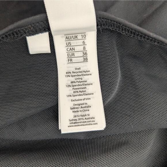 Sea Level Women's Cross Front One Piece Swimsuit Sleeveless Black Size US6 - Picture 7 of 9